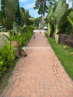 Cond. Alto da constância em Praia do Forte, Casa 4 suítes, piscina, 3 garagens e academia