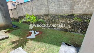 Ótimo Apartamento 2/4, Varanda, Térreo, na Aliomar Baleeiro