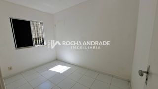 Ótimo Apartamento 2/4, Varanda, Térreo, na Aliomar Baleeiro