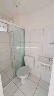 Ótimo Apartamento 2/4, Varanda, Térreo, na Aliomar Baleeiro