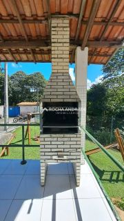 Ótimo Apartamento 2/4, Varanda, Térreo, na Aliomar Baleeiro