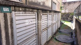 Ótimo Apartamento 2/4, Varanda, Térreo, na Aliomar Baleeiro