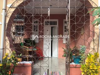 Casa Para Vender com 7 quartos 1 suíte no bairro Nazare em Salvador