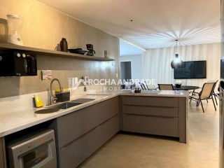 Casa de Condomínio Para Vender com 6 quartos 6 suítes no bairro Guarajuba em Camaçari