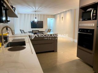 Casa de Condomínio Para Vender com 6 quartos 6 suítes no bairro Guarajuba em Camaçari