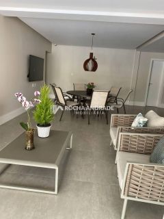 Casa de Condomínio Para Vender com 6 quartos 6 suítes no bairro Guarajuba em Camaçari