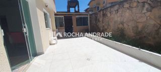 Casa de Condomínio Para Vender com 5 quartos 3 suítes no bairro Vila de Abrantes em Camaçari