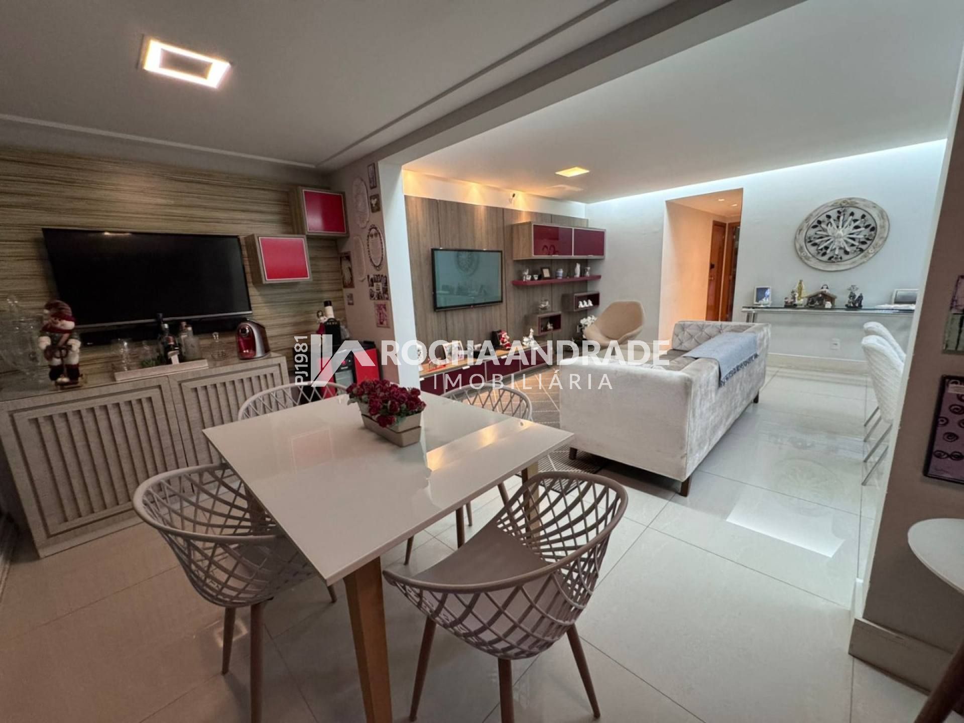 Apartamento Para Vender com 3 quartos 1 suítes no bairro Patamares em Salvador