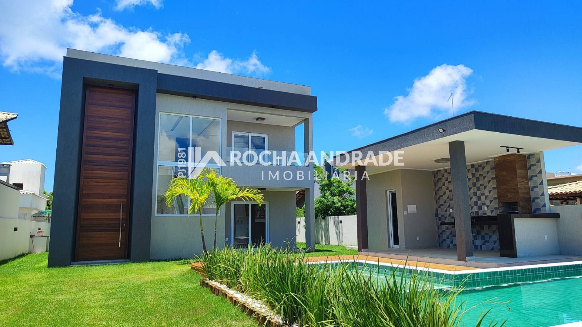 Casa de Condomínio Para Vender com 6 suítes em Guarajuba.