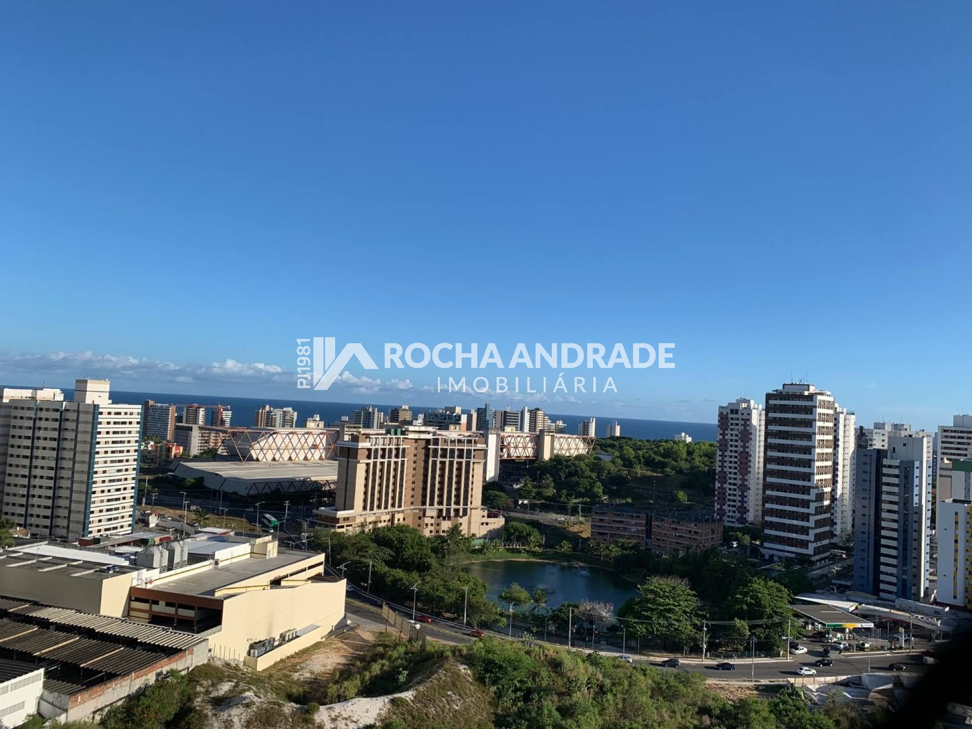 Apartamento Para Vender com 3 quartos 1 suíte no bairro Armação em Salvador