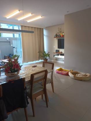 Vende Casa no Bonfim, 227m2, 4Q R$ 990.000,00