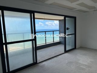 Apartamento Para Vender com 3 quartos 3 suítes no bairro Jaguaribe em Salvador frente mar