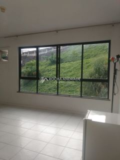 Sala Comercial Para Vender no bairro Garibaldi em Salvador