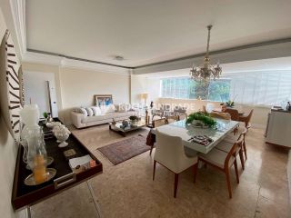 Apartamento Para Vender com 4 quartos 1 suíte no bairro Campo Grande em Salvador