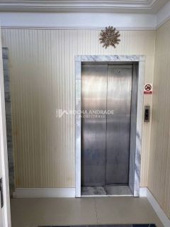 Apartamento Para Vender com 4 quartos 1 suíte no bairro Campo Grande em Salvador