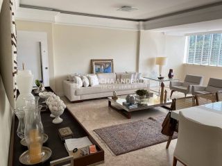 Apartamento Para Vender com 4 quartos 1 suíte no bairro Campo Grande em Salvador