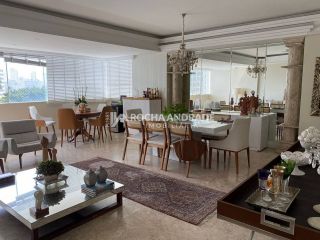 Apartamento Para Vender com 4 quartos 1 suíte no bairro Campo Grande em Salvador