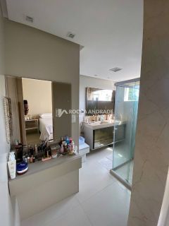 Apartamento Para Vender com 4 quartos 1 suíte no bairro Campo Grande em Salvador