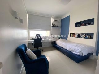 Apartamento Para Vender com 4 quartos 1 suíte no bairro Campo Grande em Salvador