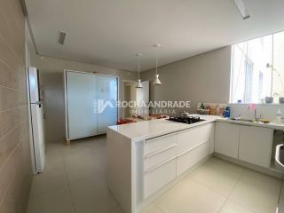 Apartamento Para Vender com 4 quartos 1 suíte no bairro Campo Grande em Salvador