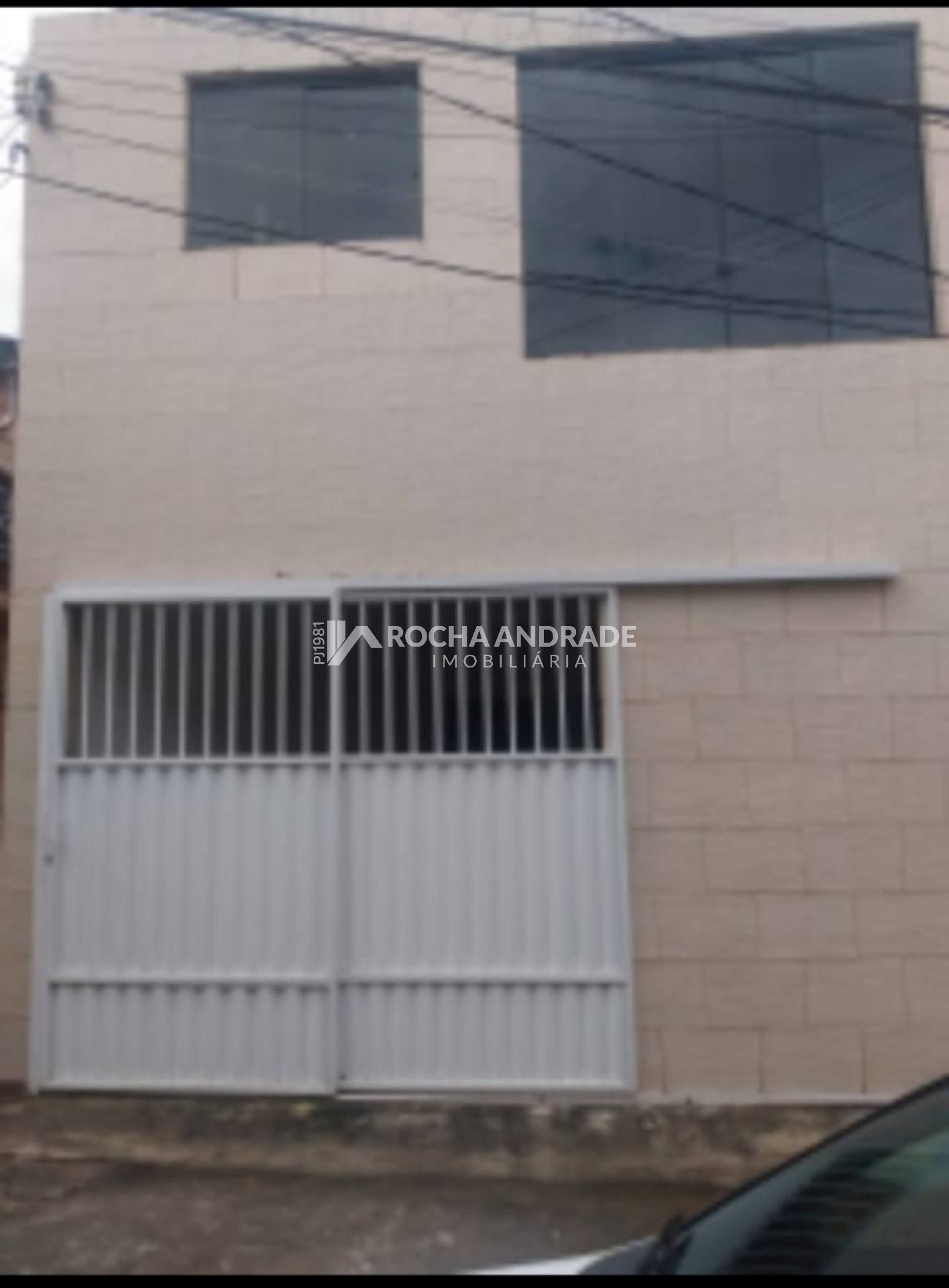 Casa  com 3 quartos com 2 pavimentos em Santo Antônio Além do Carmo