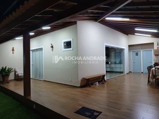 Casa Para Vender com 4 quartos 1 suítes no bairro Centro em Lauro De Freitas