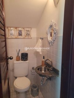 Casa de Condomínio Para Vender com 4 quartos 2 suítes no bairro Itapuã em Salvador