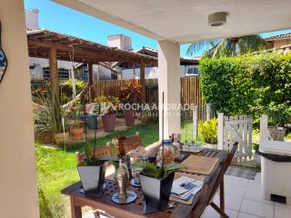 Casa de Condomínio Para Vender com 4 quartos 2 suítes no bairro Itapuã em Salvador