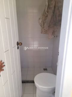 Casa de Condomínio Para Vender com 4 quartos 2 suítes no bairro Itapuã em Salvador