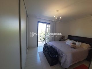 Casa de Condomínio Para Vender com 4 quartos 2 suítes no bairro Itapuã em Salvador