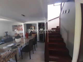 Casa de Condomínio Para Vender com 4 quartos 2 suítes no bairro Itapuã em Salvador