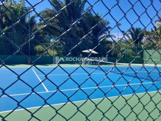 Casa de Condomínio Para Vender com 4 quartos 2 suítes no bairro Itapuã em Salvador