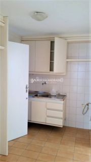 Apartamento 2/4 sendo 1 suíte, Varanda, Vaga de garagem - Cidade Jardim