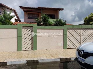 Casa térrea,com andar superior de 3/4 suíte,no condomínio recanto de Abrantes