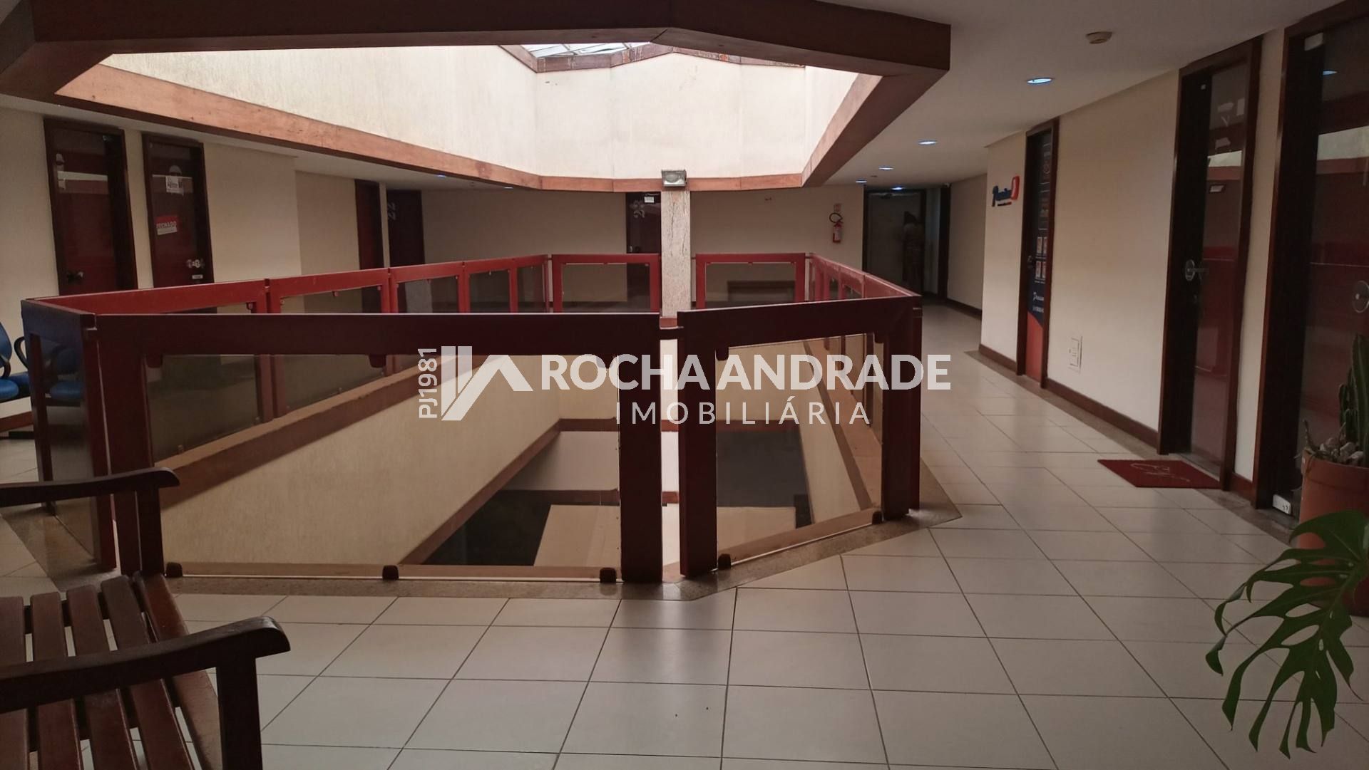 Sala comercial com 23m² na Pituba, R$ 120.000,00