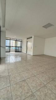 Apartamento no 1º andar do Edifício Santa Ana