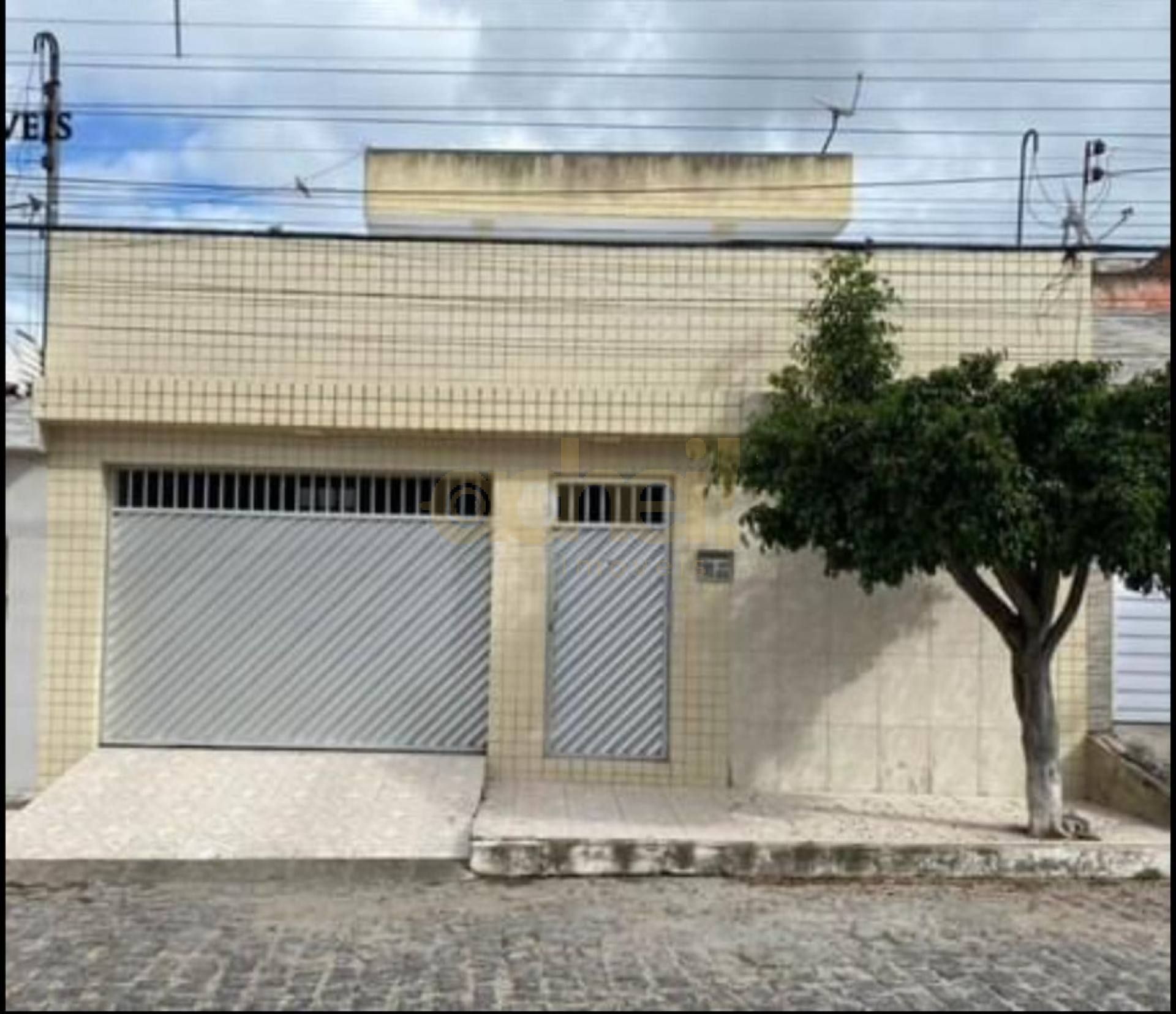 Casa Para Vender com 4 quartos 2 suítes