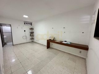 Casa Para Vender com 4 quartos 2 suítes