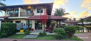 Bangalô em Condomínio na Beira-Mar com 4 Suítes