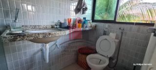 Bangalô em Condomínio na Beira-Mar com 4 Suítes