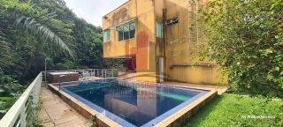 Casa em Aldeia com Vista para Mata 5 Suítes Piscina e Espaço Gourmet