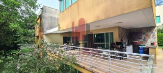 Casa em Aldeia com Vista para Mata 5 Suítes Piscina e Espaço Gourmet