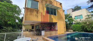 Casa em Aldeia com Vista para Mata 5 Suítes Piscina e Espaço Gourmet