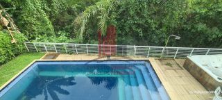 Casa em Aldeia com Vista para Mata 5 Suítes Piscina e Espaço Gourmet