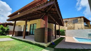 Bangalô com 2 Suites e 2 Quartos com Piscina Privativa