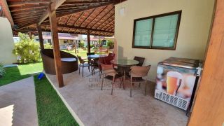 Bangalô com 2 Suites e 2 Quartos com Piscina Privativa