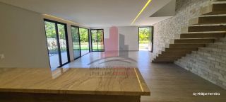 Casa Excelente em Aldeia com 4 Suítes Piscina e Sistema de Energia Solar