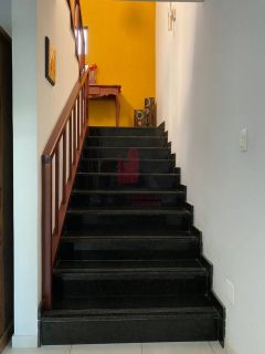 Bela Casa em Cond. em Aldeia com 280m² 3 Suítes