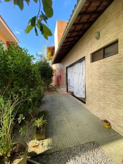 Bela Casa em Cond. em Aldeia com 280m² 3 Suítes