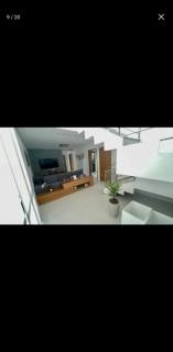 Linda Casa em Condomínio Novo em Aldeia com 5 Suítes